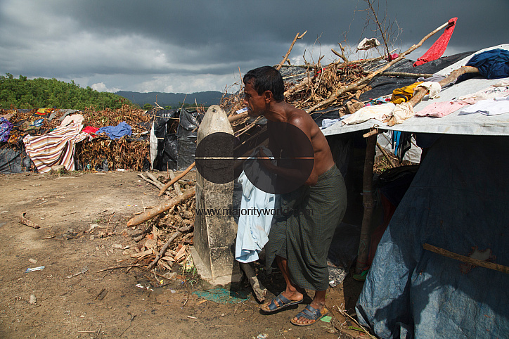 Rohingya Refugee at Tambru No-man's land in Bangladesh-Myanmar border at Tambru, Naikhyangchori, Banderban, Bangladesh