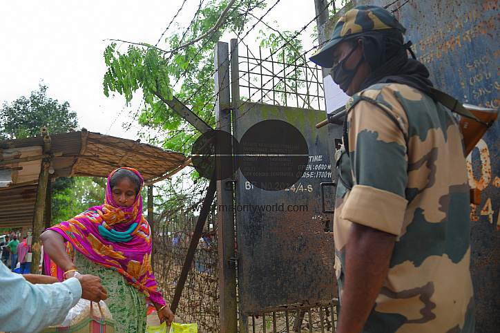 People, who lives in zero line, getting ration during lockdown