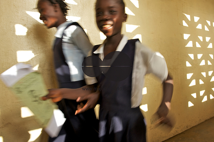  Children walk to their classrooms