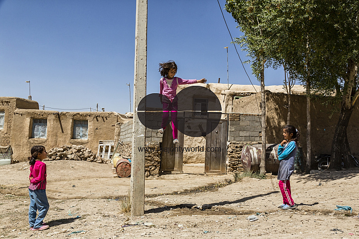 Iran, The horrors of Drug - Wall of Smoke