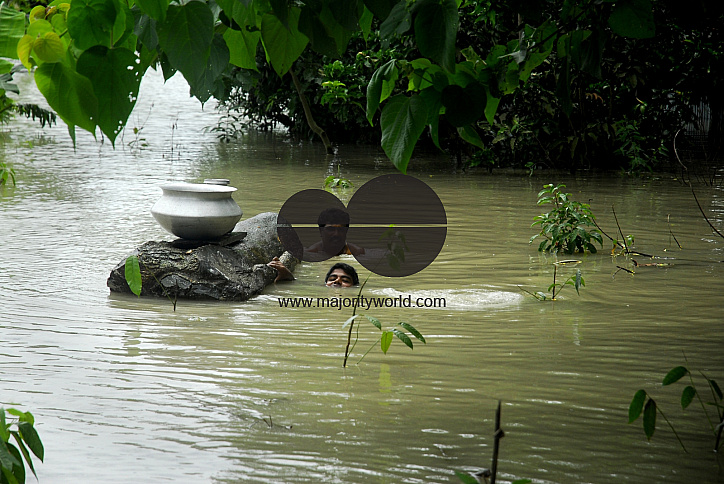 Huge damage at Sirajgonj because of flood