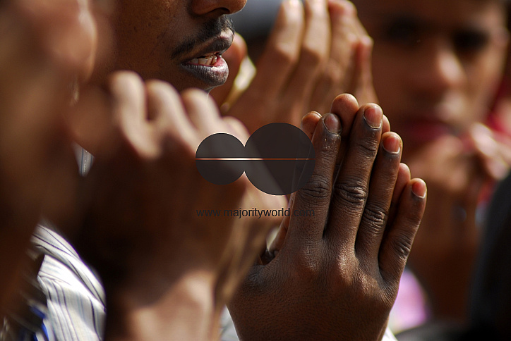 Muslims seek divine blessings at the Akheri Munajat