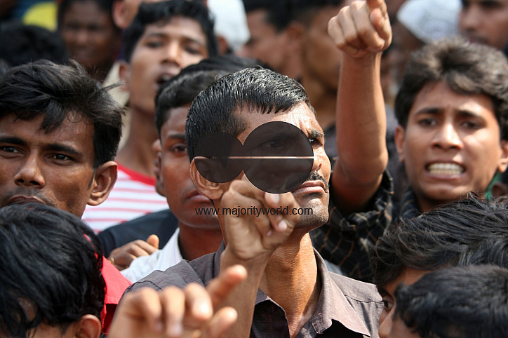 Garment sector trade unions demands clear up salaries and bonuses by Sep 16