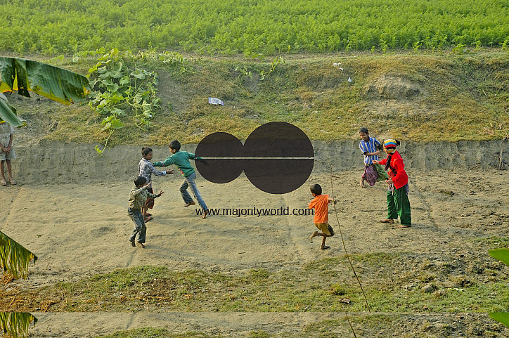 Children's Games, Singair