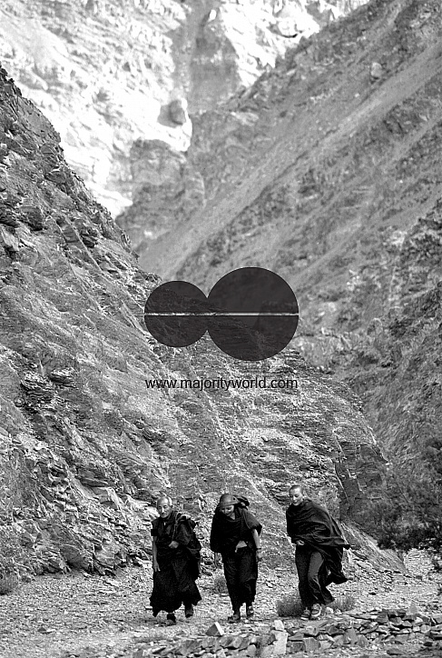 Nuns walking towards Rizong monastery.