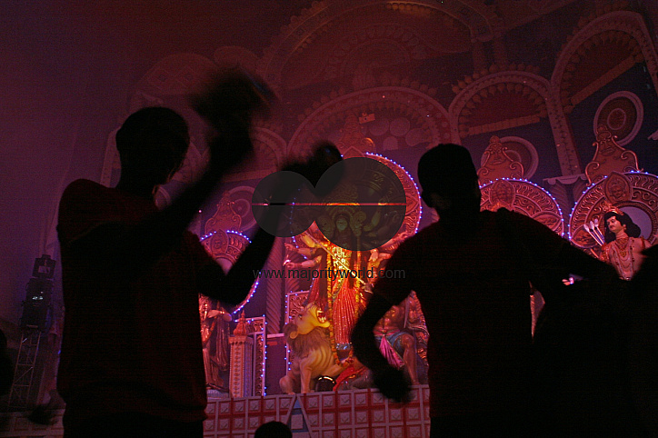 Dhol and dholok of Durga Puja