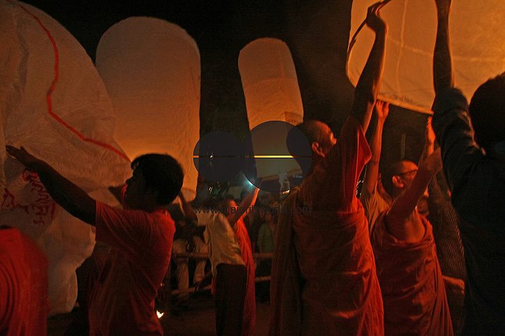 Dhol and dholok of Durga Puja