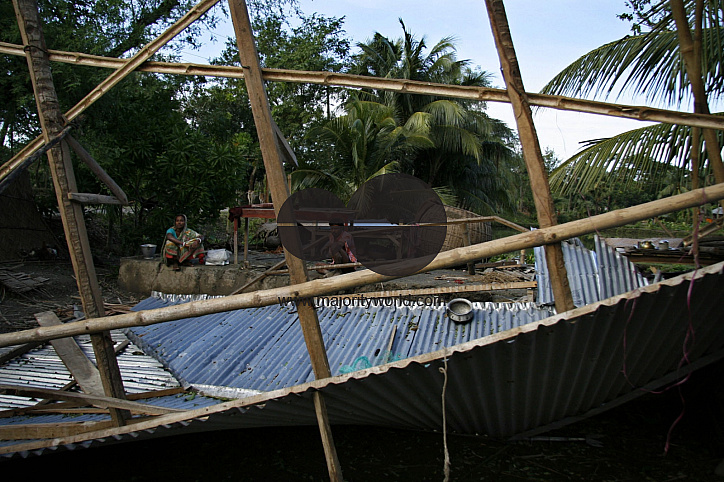 The survivor of Hurricane SIDR