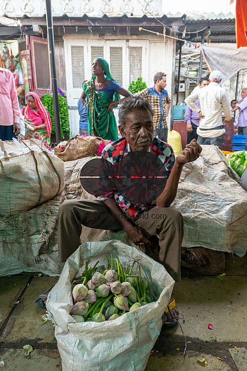 Khanderao Market