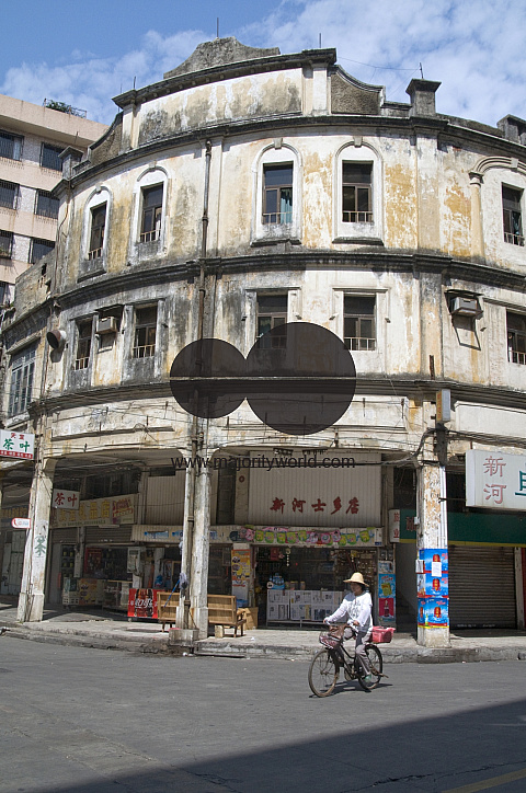 CHINA Views of the old quarter in Guangzhou, Guangdong province, with traditional Cantonese architecture.