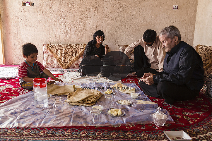 Iran, The horrors of Drug - Wall of Smoke