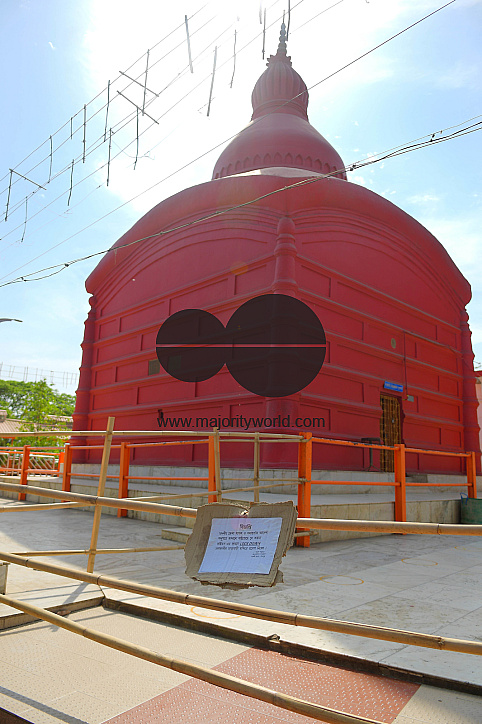 Emergency shutdown of temple, during coronavirus pandemic