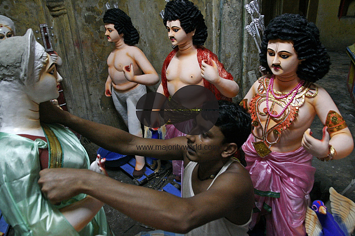 Idol makers are busy to preparing Durga