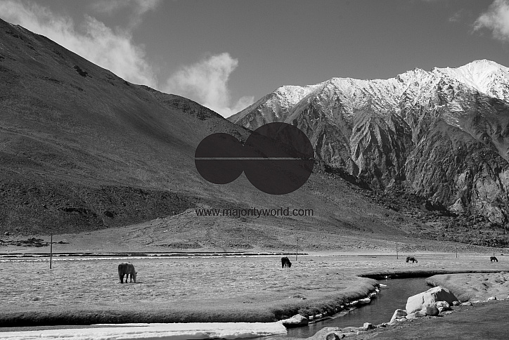 The Ladakh Range, southeastern extension of the Karakoram Range, is made of granite rocks of the Ladakh Batholith.