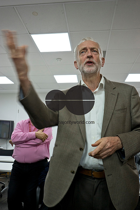London,UK.20th September 2016. Momentum supporters and phone-bank volunteers listen to Jeremy Corbyn at Unite Union HQ in London.