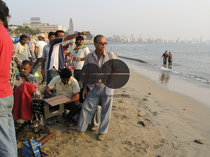 INDIA.Crew in a set at Chowpatty beach in Mumbai.