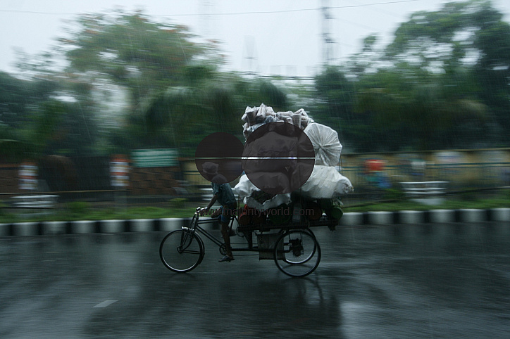 Rain fall in Dhaka city