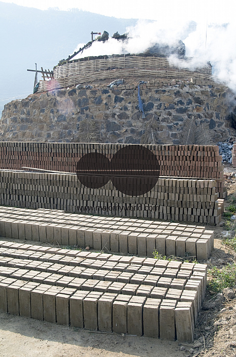 CHINA Migrant workers from the countryside working in construction at brick factory in Yunnan province.