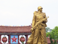 CHINA Statue to army heroes in Dali, Yunnan province.