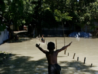 Flood approaches Munshigonj